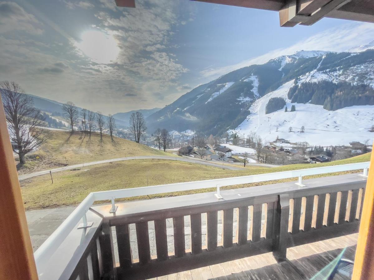 Saalbach Apartments Landhaus Bernkogel - Ski In Ski Out Екстер'єр фото
