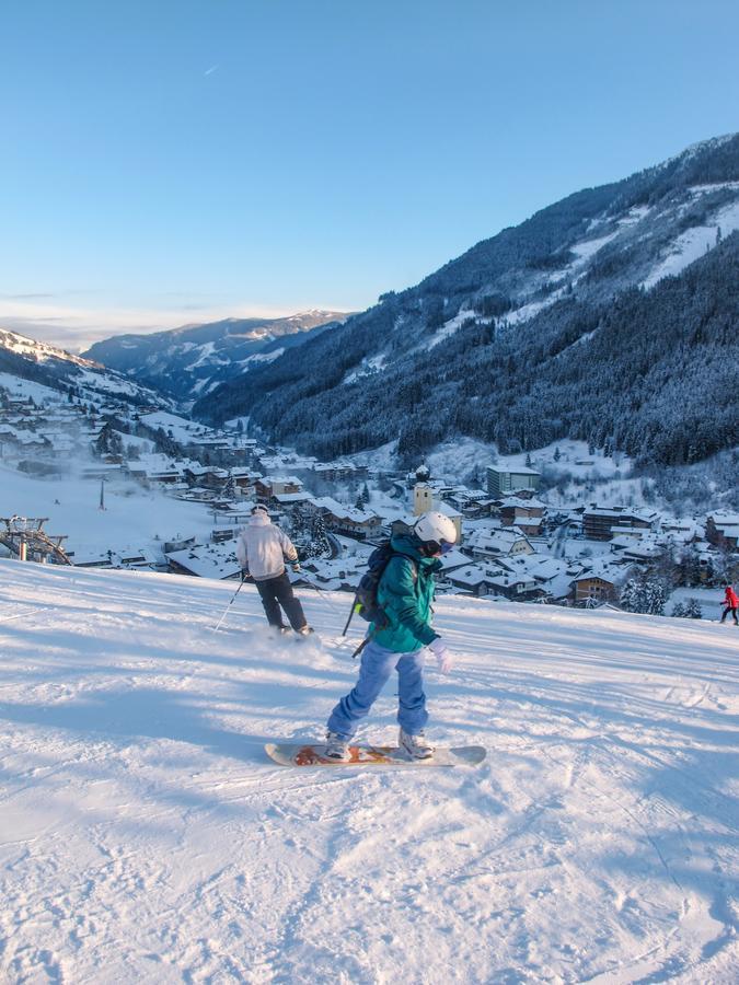 Saalbach Apartments Landhaus Bernkogel - Ski In Ski Out Екстер'єр фото