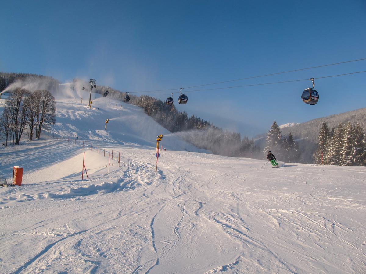 Saalbach Apartments Landhaus Bernkogel - Ski In Ski Out Екстер'єр фото